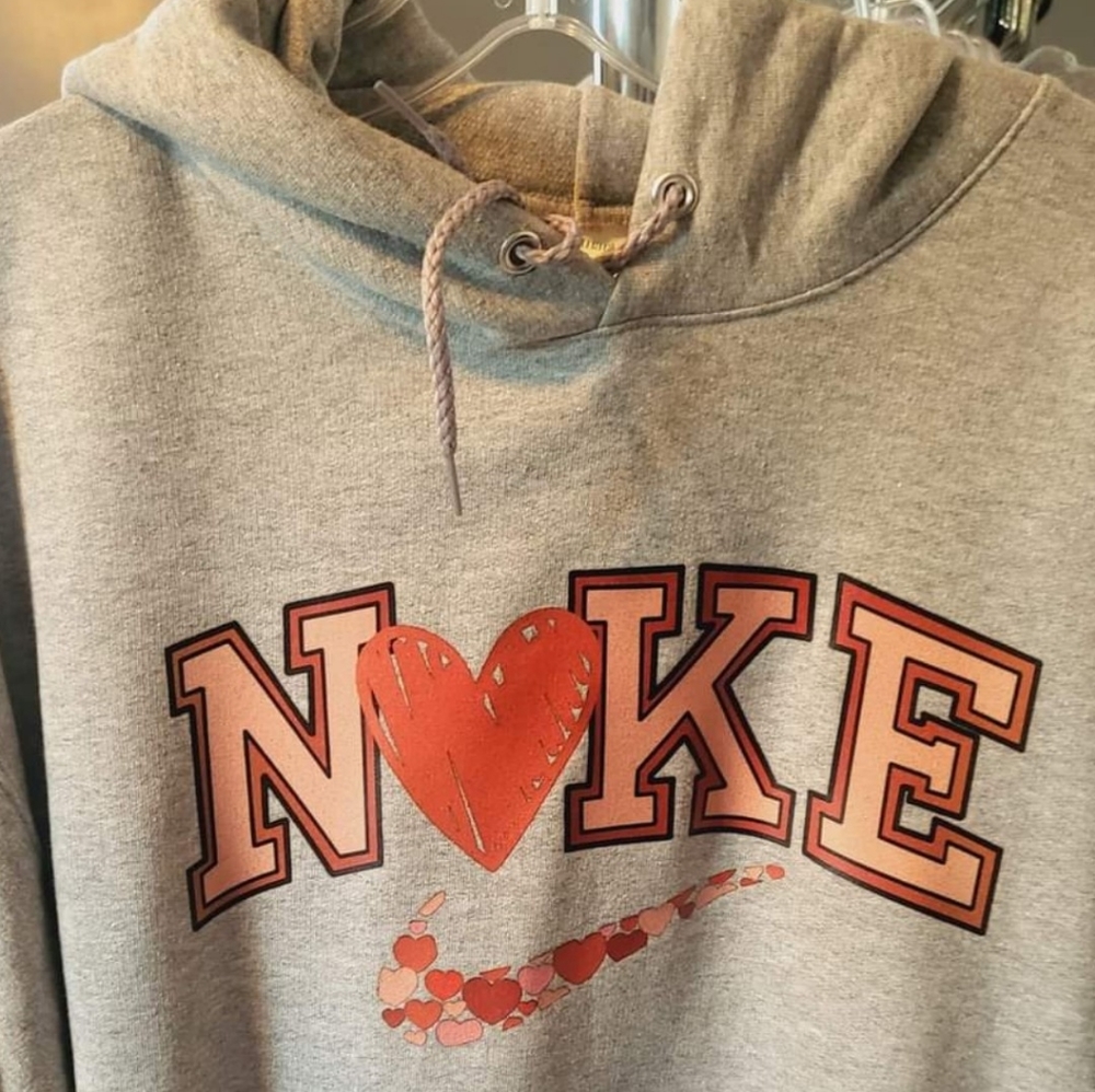 N❤️ke Hoodie